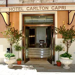 Carlton Capri Szálloda